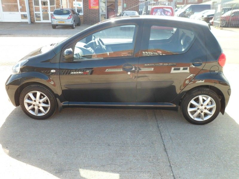 2006 Toyota Aygo 1.0 VVT-i image 2