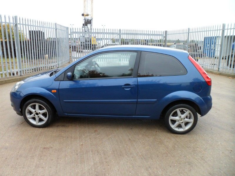 2008 Ford Fiesta 1.25 Style image 2