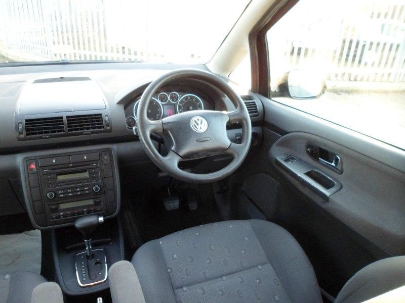 2006 Volkswagen Sharan 1.9TDI PD image 4