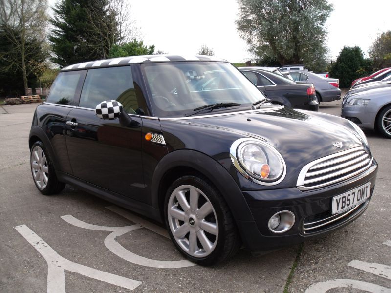 2008 MINI COOPER 1.6 image 1