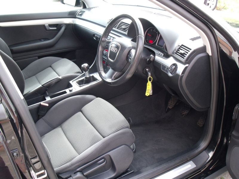 2007 AUDI A4 2.0TDI SLINE image 4
