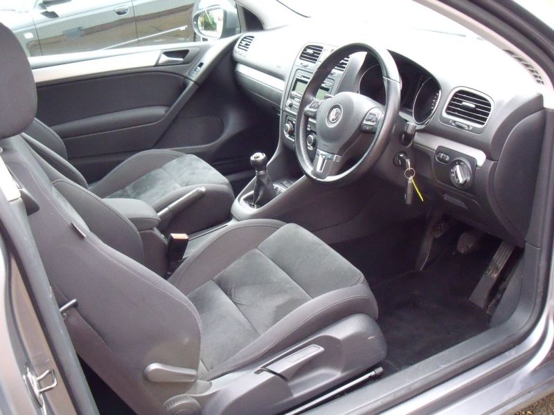 2009 VW GOLF 2.0TDI GT image 4