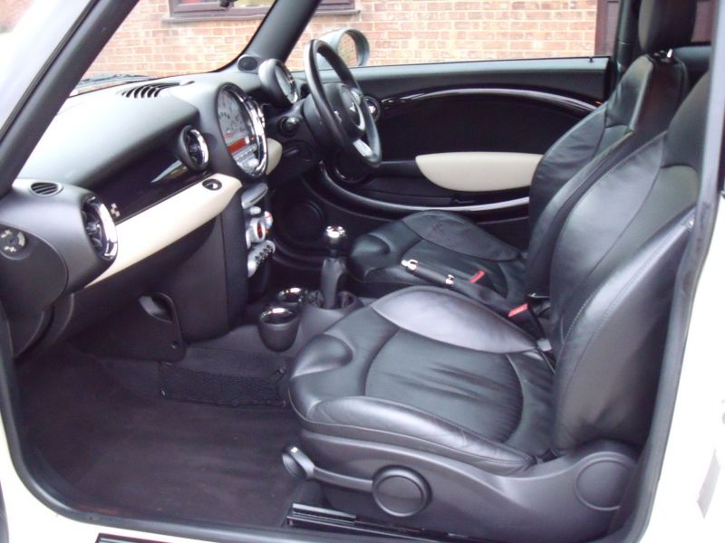 2008 MINI COOPER S JOHN COOPER WORKS image 5