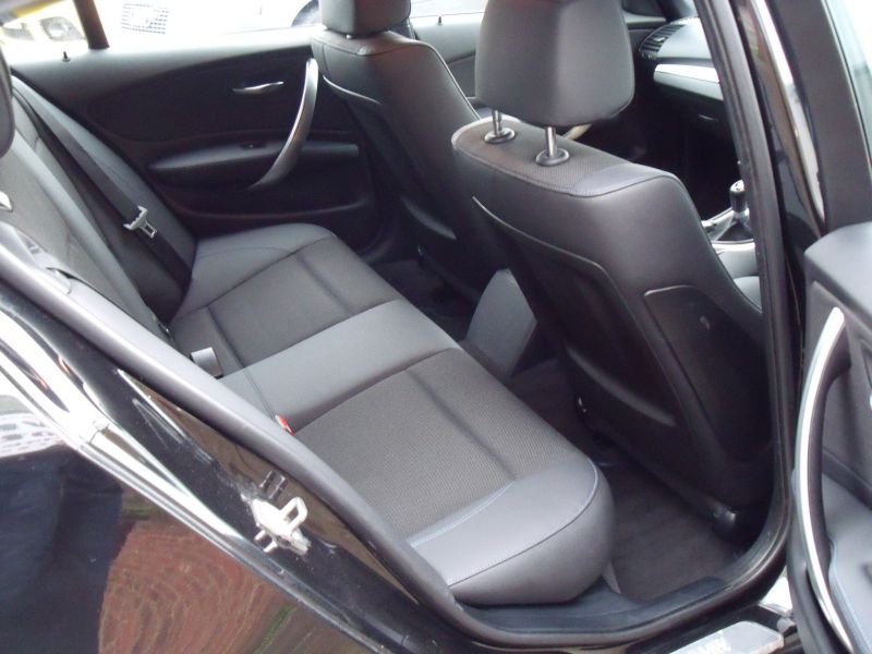 2011 BMW 116D 2.0 image 5