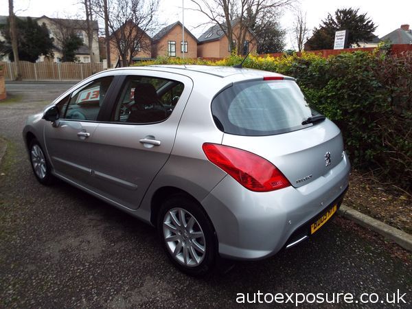 2009 Peugeot 308 1.6 HDi 110 SE image 2