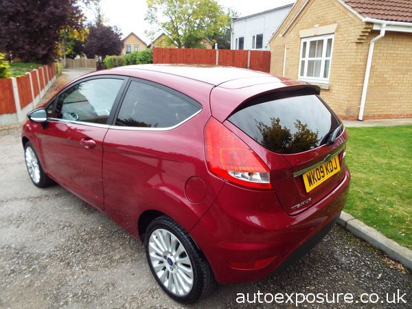 2009 Ford Fiesta 1.4 Titanium image 2