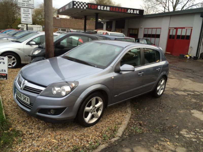 2008 Vauxhall Astra 1.9 CDTi Sport Hatch 3dr image 1