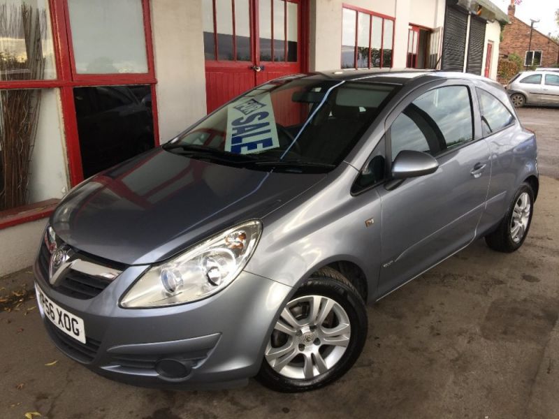 2006 Vauxhall Corsa 1.2 i 16v Club 3dr image 1