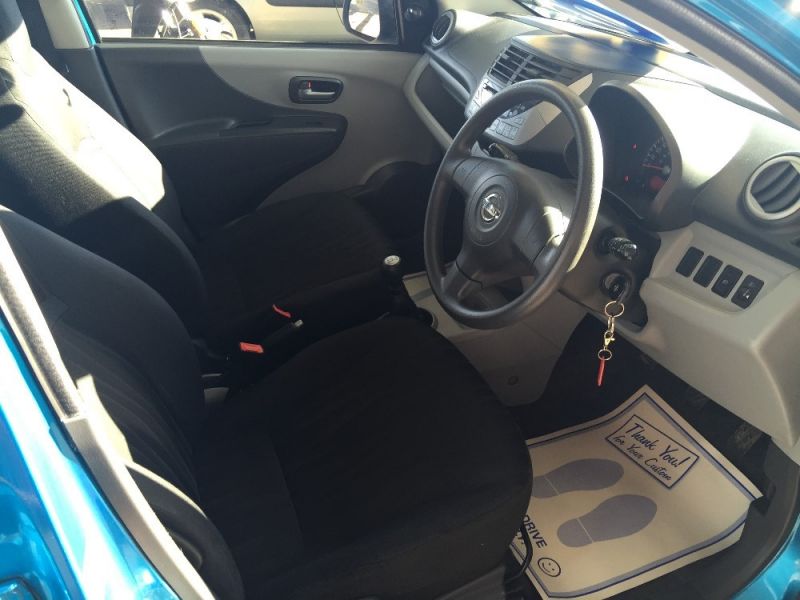 2010 Nissan Pixo 1.0 N-TEC 5dr image 4