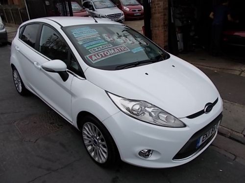 2011 Ford Fiesta 1.4 Titanium image 1