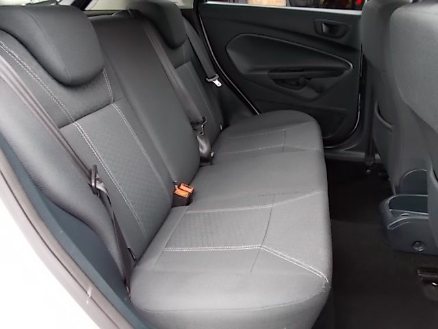 2011 Ford Fiesta 1.4 Titanium image 5