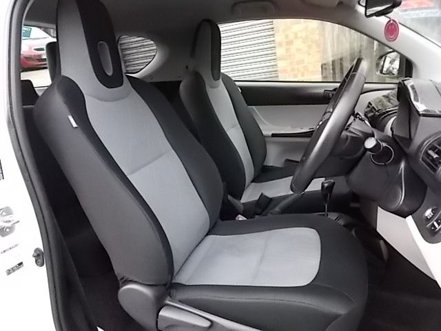 2014 Toyota IQ 1.0 2 image 5