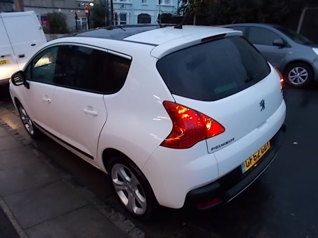 2012 Peugeot 3008 1.6 HDi Allure image 3