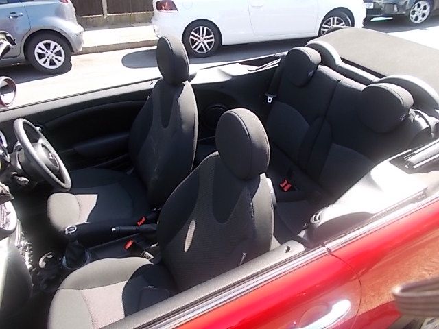2012 Mini One Convertable image 5