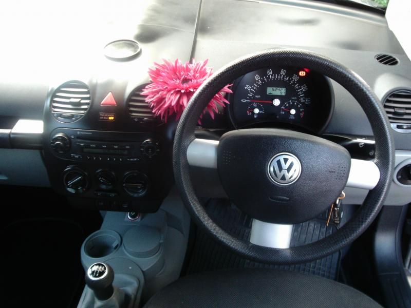 2006 VOLKSWAGEN BEETLE 2.0 3dr image 4