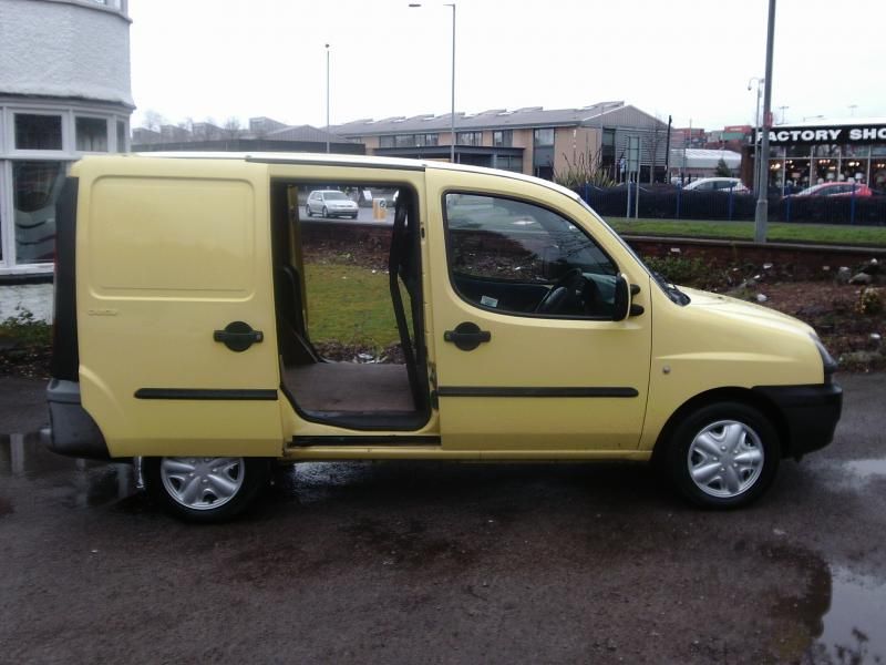 2004 FIAT DOBLO CARGO 1.9 SX Van image 2
