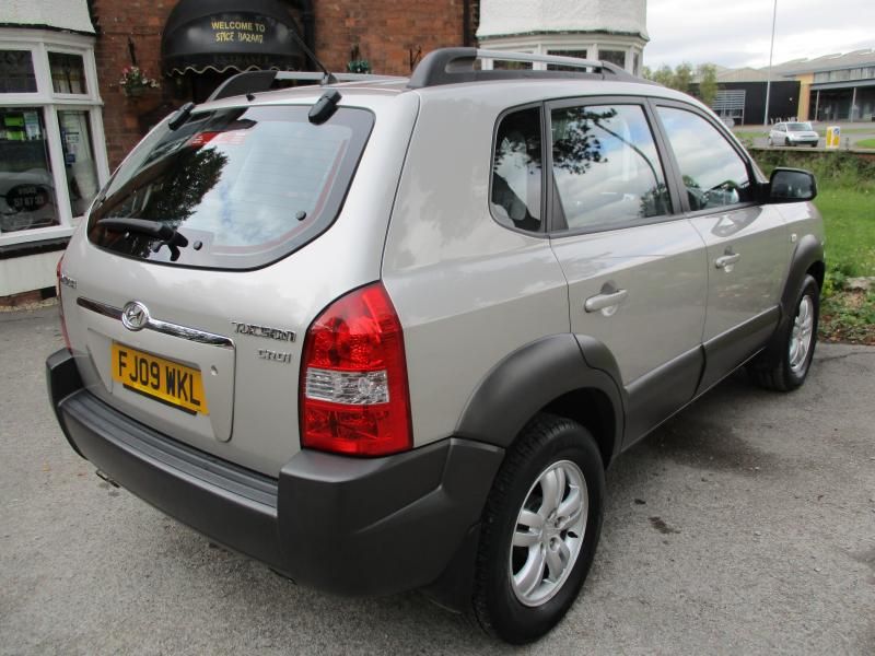 2009 HYUNDAI TUCSON 2.0 image 2