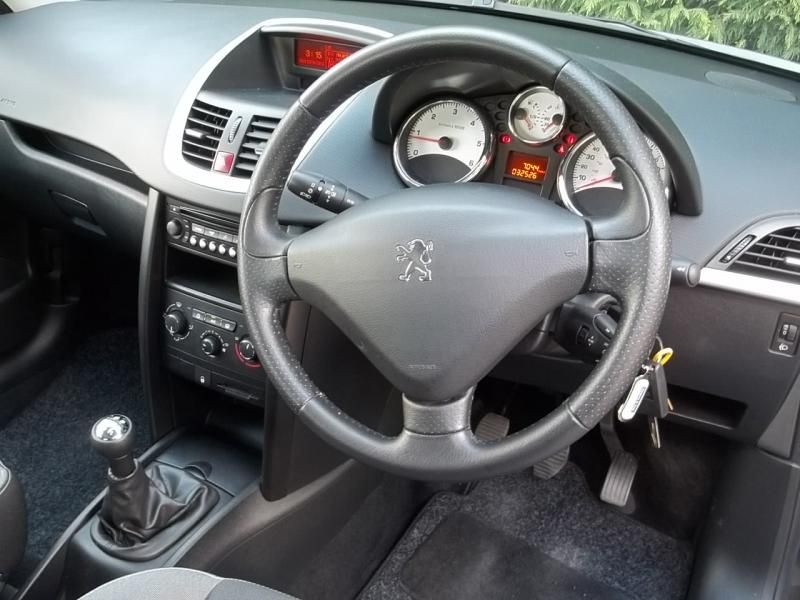 2011 PEUGEOT 207 1.4 image 4