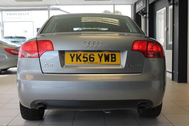 2007 AUDI A4 2.0 TDI SE 4d image 3