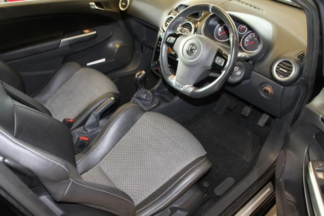 2008 VAUXHALL CORSA 1.6 VXR 3d image 4