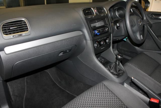 2010 VOLKSWAGEN GOLF 1.6 S TDI image 4