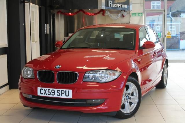 2010 BMW 1 SERIES 2.0 120D SE image 1
