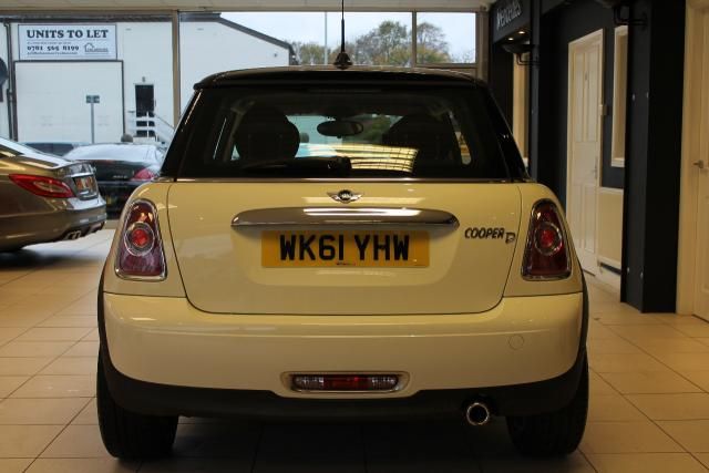 2011 MINI HATCH COOPER 1.6 D image 3