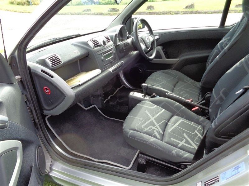 2009 Smart Car Fortwo Coupe image 5