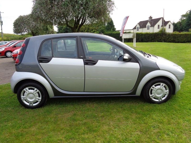 2005 Smart Car Forfour PULSE CDI image 2