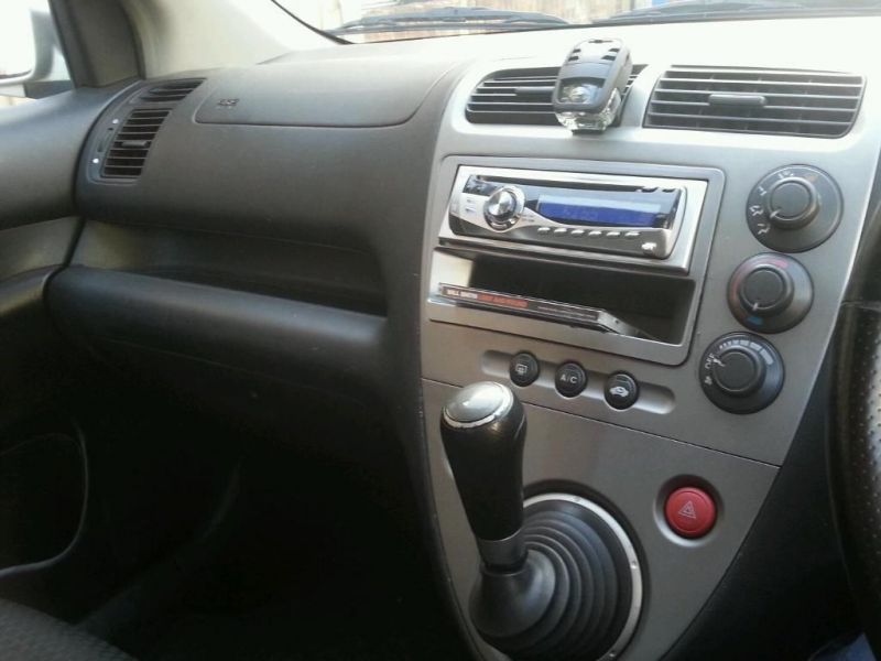 2003 Honda Civic image 2