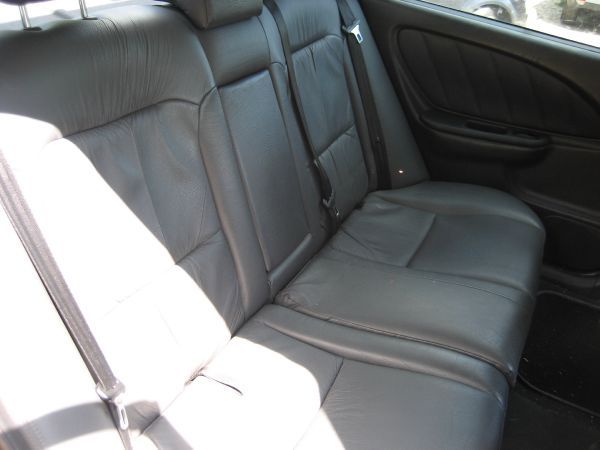 2002 Toyota Avensis 1.8 VVTi CDX image 4