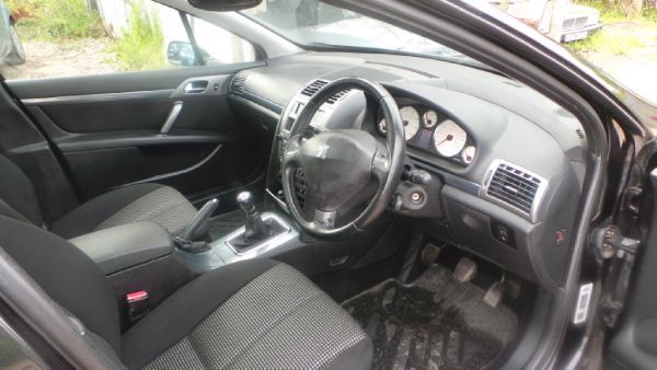 2005 Peugeot 407 2.2 SE image 4