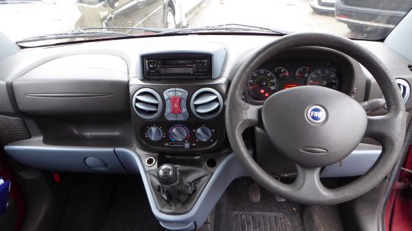 2005 Fiat Doblo 1.9 JTD Dynamic image 4