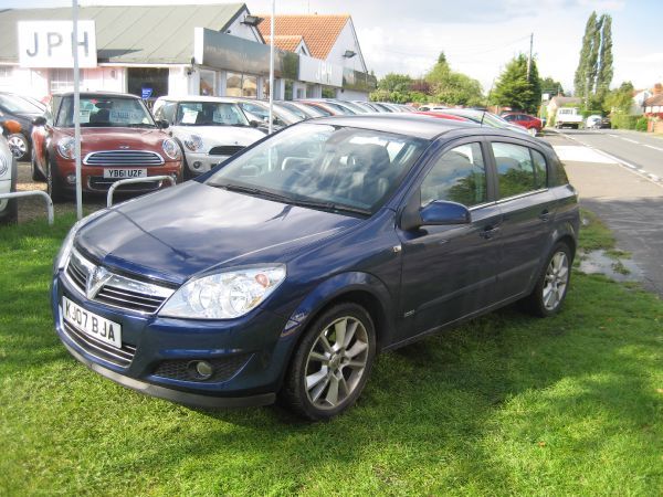 2007 Vauxhall Astra 1.9 CDTi 16V image 2