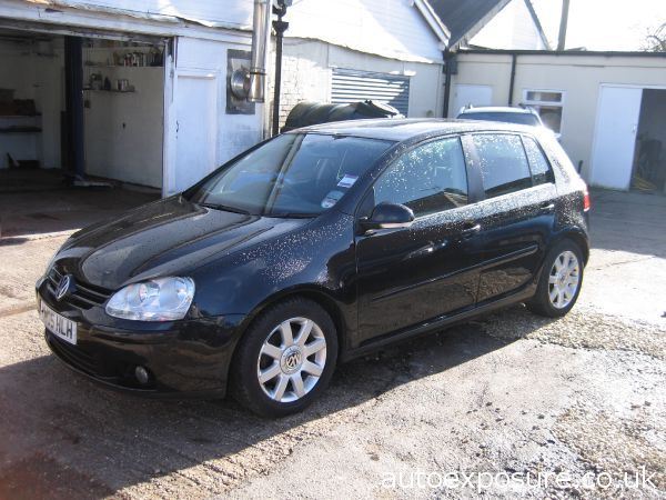 2005 Volkswagen Golf 2.0 GT FSI image 2