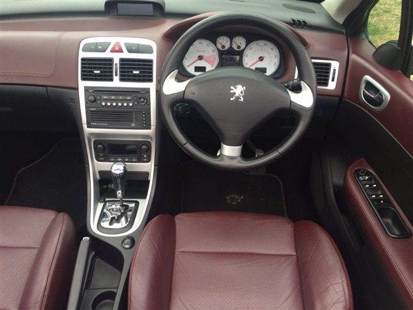 2006 Peugeot 307 CC 2.0 16v Sport 2dr image 4