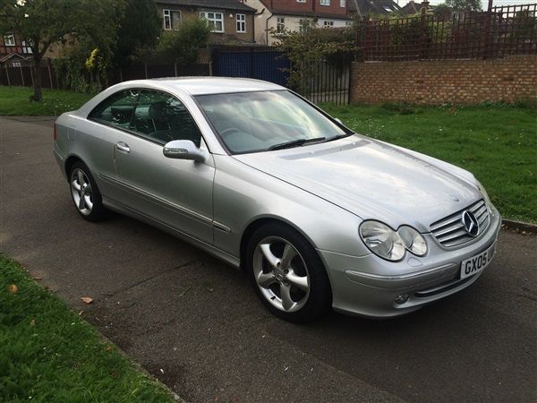 2005 Mercedes-Benz 2.6 CLK240 Elegance 2dr image 1