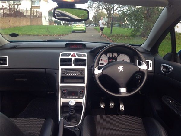 2006 Peugeot 307 CC 2.0HDi SE 2dr image 4