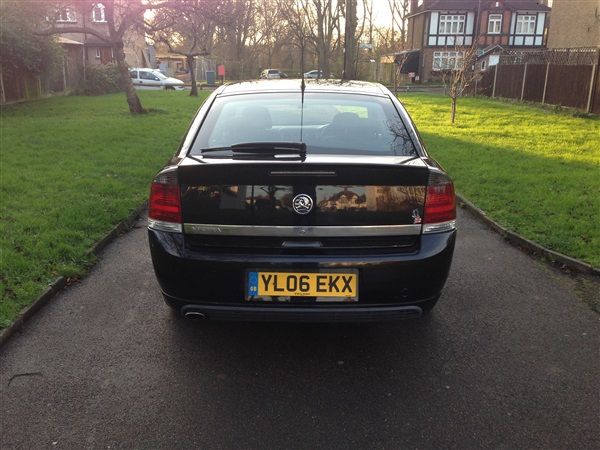 2006 Vauxhall Vectra 1.8 i VVT SRi image 3
