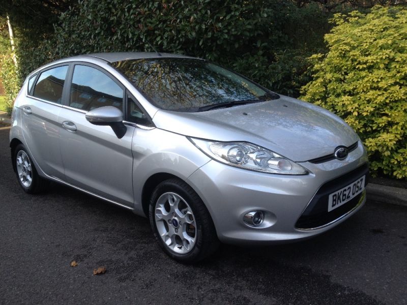 2012 FORD FIESTA ZETEC 16V image 1