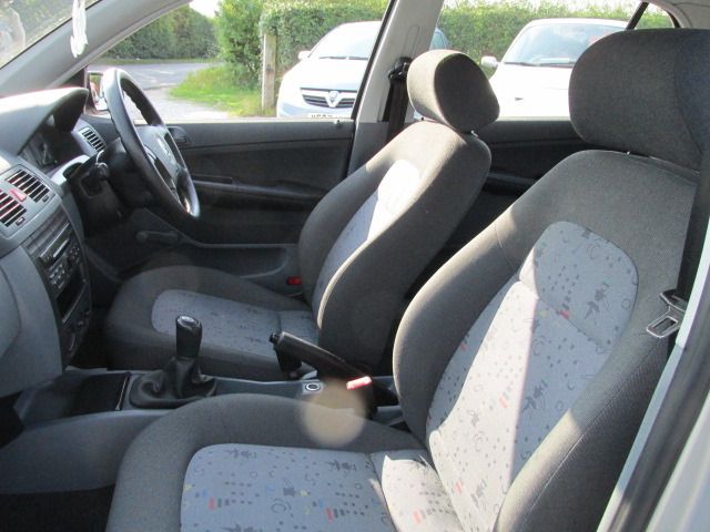 2004 SKODA FABIA 1.4 CLASSIC TDI 5DR image 4