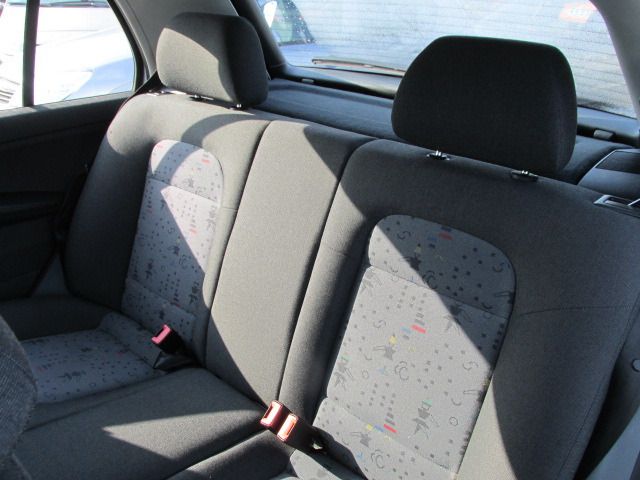 2004 SKODA FABIA 1.4 CLASSIC TDI 5DR image 5