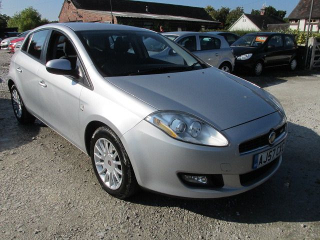 2007 FIAT BRAVO 1.9 ACTIVE 120 MULTIJET image 1