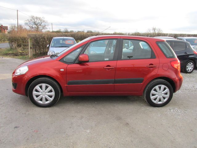 2007 SUZUKI SX4 1.6 GL 5d image 2