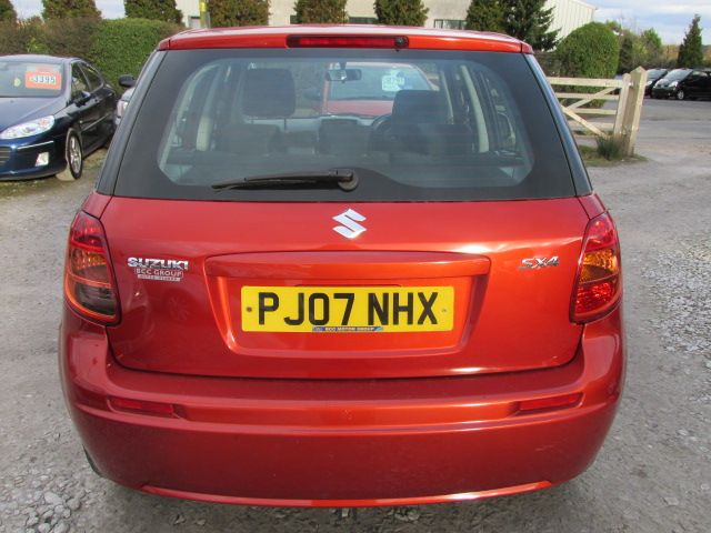 2007 SUZUKI SX4 1.6 GL 5d image 3
