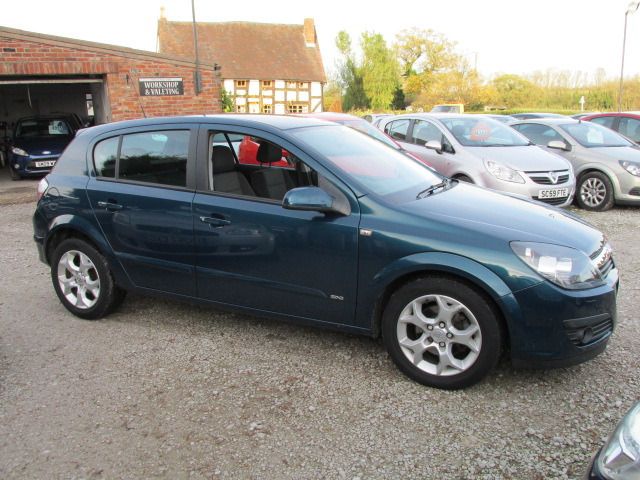 2006 VAUXHALL ASTRA 1.4 SXI image 2