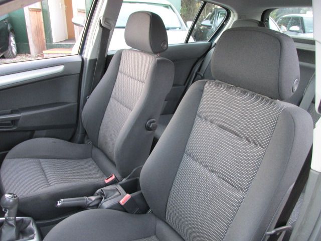 2006 VAUXHALL ASTRA 1.4 SXI image 4