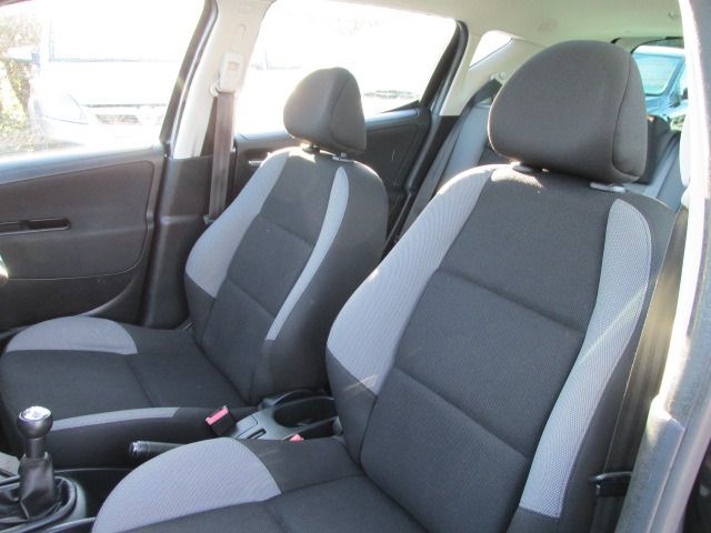2009 PEUGEOT 207 1.4 SW S 5d image 4