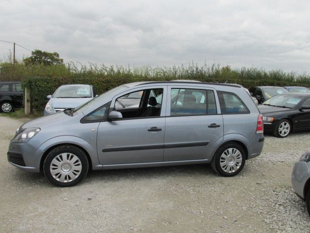 2007 VAUXHALL ZAFIRA 1.6 LIFE 16V 5DR image 2