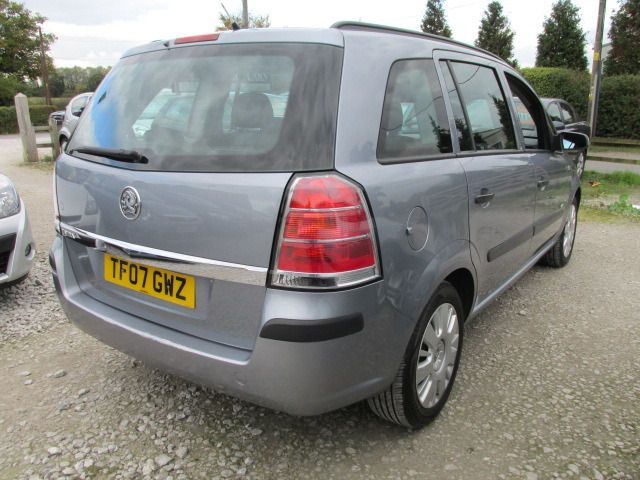 2007 VAUXHALL ZAFIRA 1.6 LIFE 16V 5DR image 3